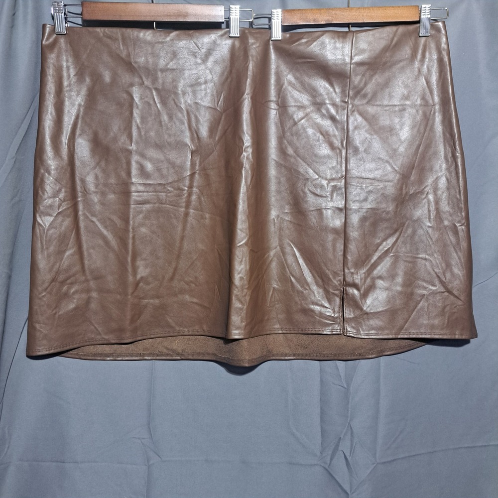Old‎ Navy 4X Mini Faux Leather Pencil Skirt Brown Side Zipper Front Slit Classic